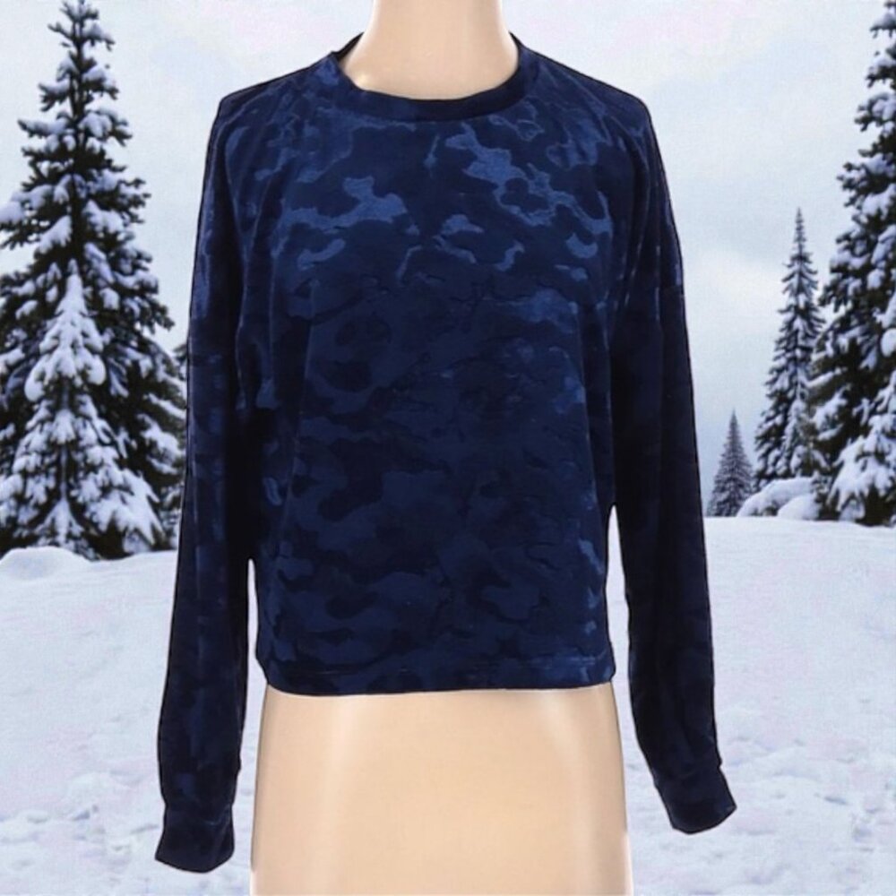 Freshman 1996 Velour Camo Long Sleeve Sweater in Royal Blue | Size Small